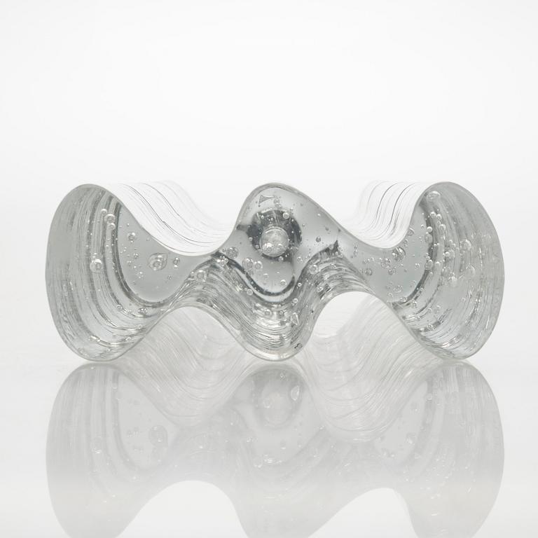 Timo Sarpaneva, an art object, model 3145, from the 'Archipelago' series, signed Timo Sarpaneva Iittala.