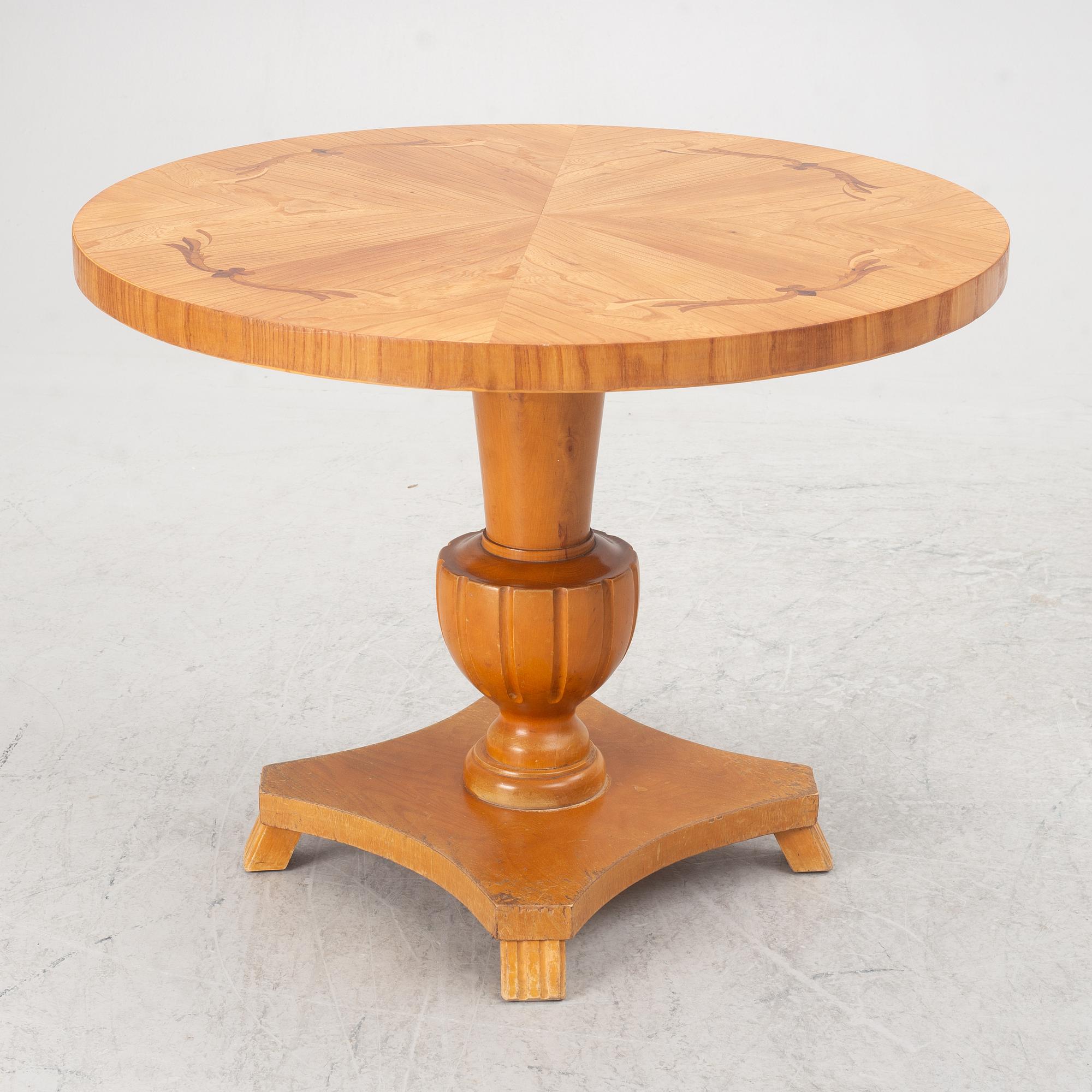 A coffee table, 1920s/30s.