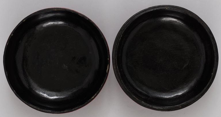 ASK med LOCK, rött lack, Qing dynastin (1644-1912).