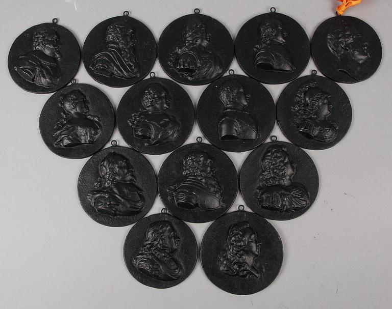 REGENTLÄNGD, 14 st medaljonger, gjutjärn, Sverige 1800-tal.