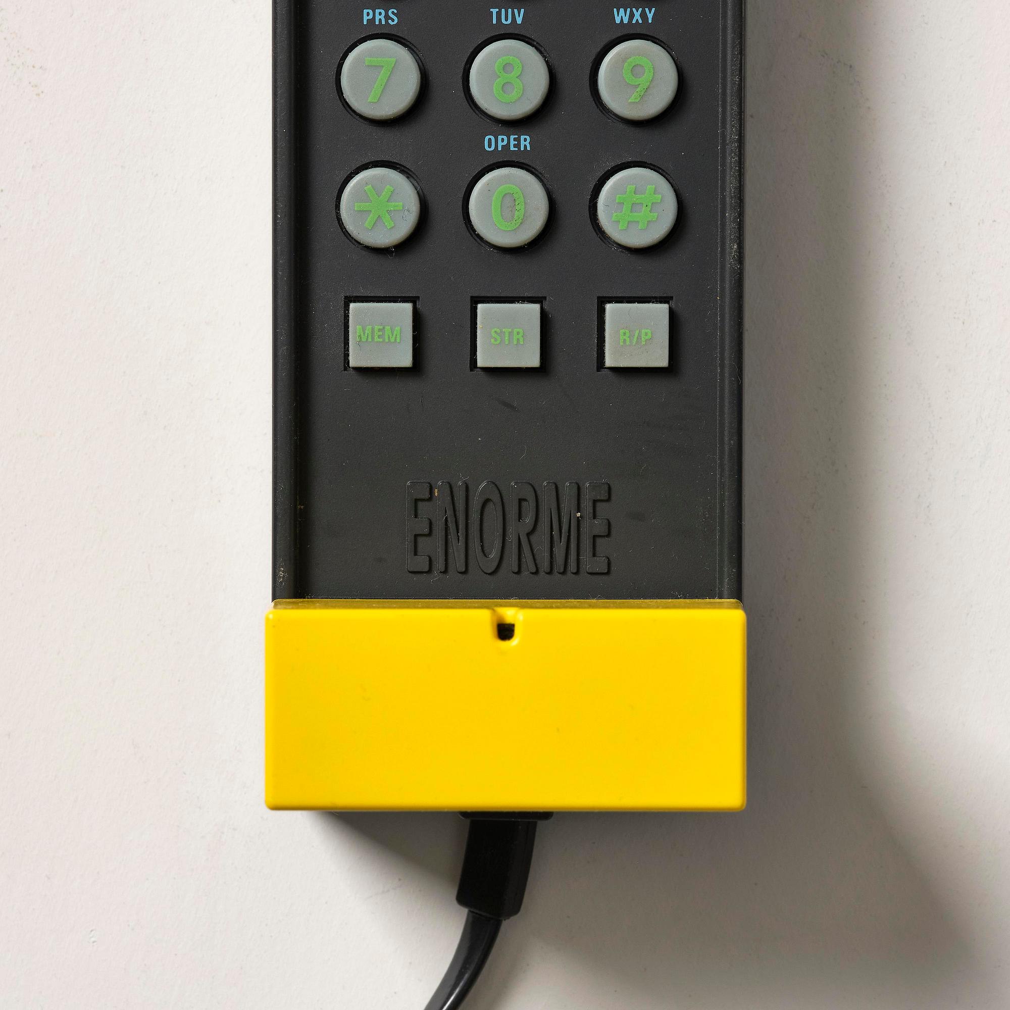 Ettore Sottsass, & David Kelley, telefon, "Enorme", Enorme Corporation, Italien, efter 1986.