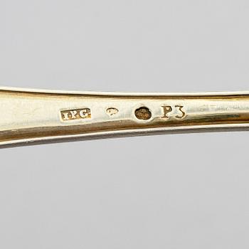 Johan Petter Grönvall, dessertbestick, 36 st, förgyllt silver, Stockholm 1818-1821, knivarna av Bernt Erlandsson,