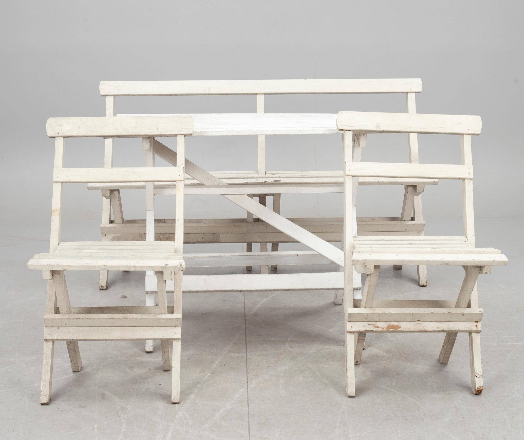 TRÄDGÅRDSMÖBLEMANG, 4 delar, 1900-talets mitt/andra hälft.