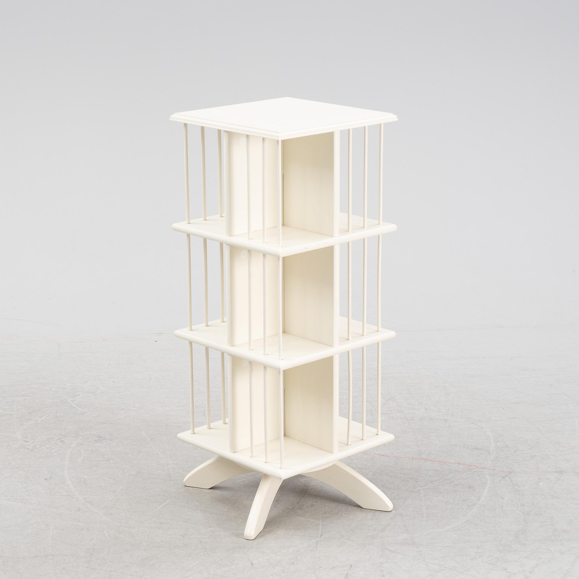 A revolving bookcase, end of the 20th century.