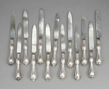 FRUKTKNIVAR, 6+6, silver, modell Olga, mest Anders Lundqvist, Stockholm 1853-56. Tot ca 350 gram.