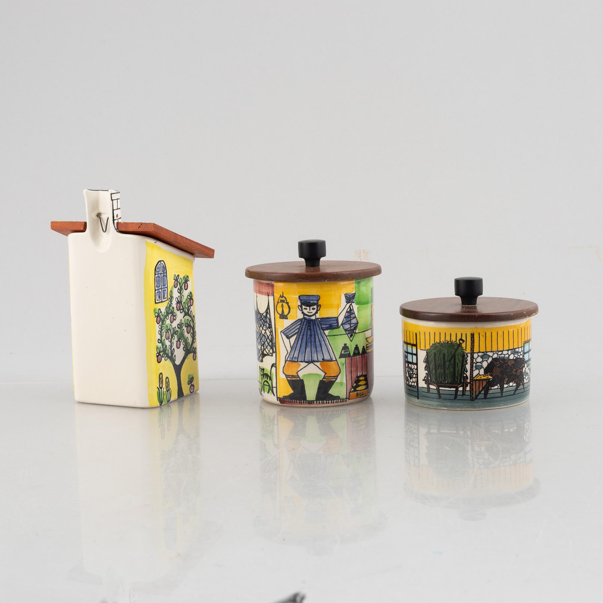 A set of five creamware jars with covers and a sugar caster,  including Anita Nylund, 'Vår lilla stad', Jie, Gantofta.