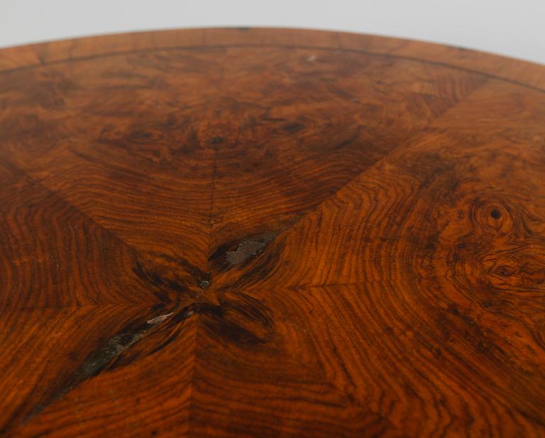 SALONGSBORD, sent 1800-tal.