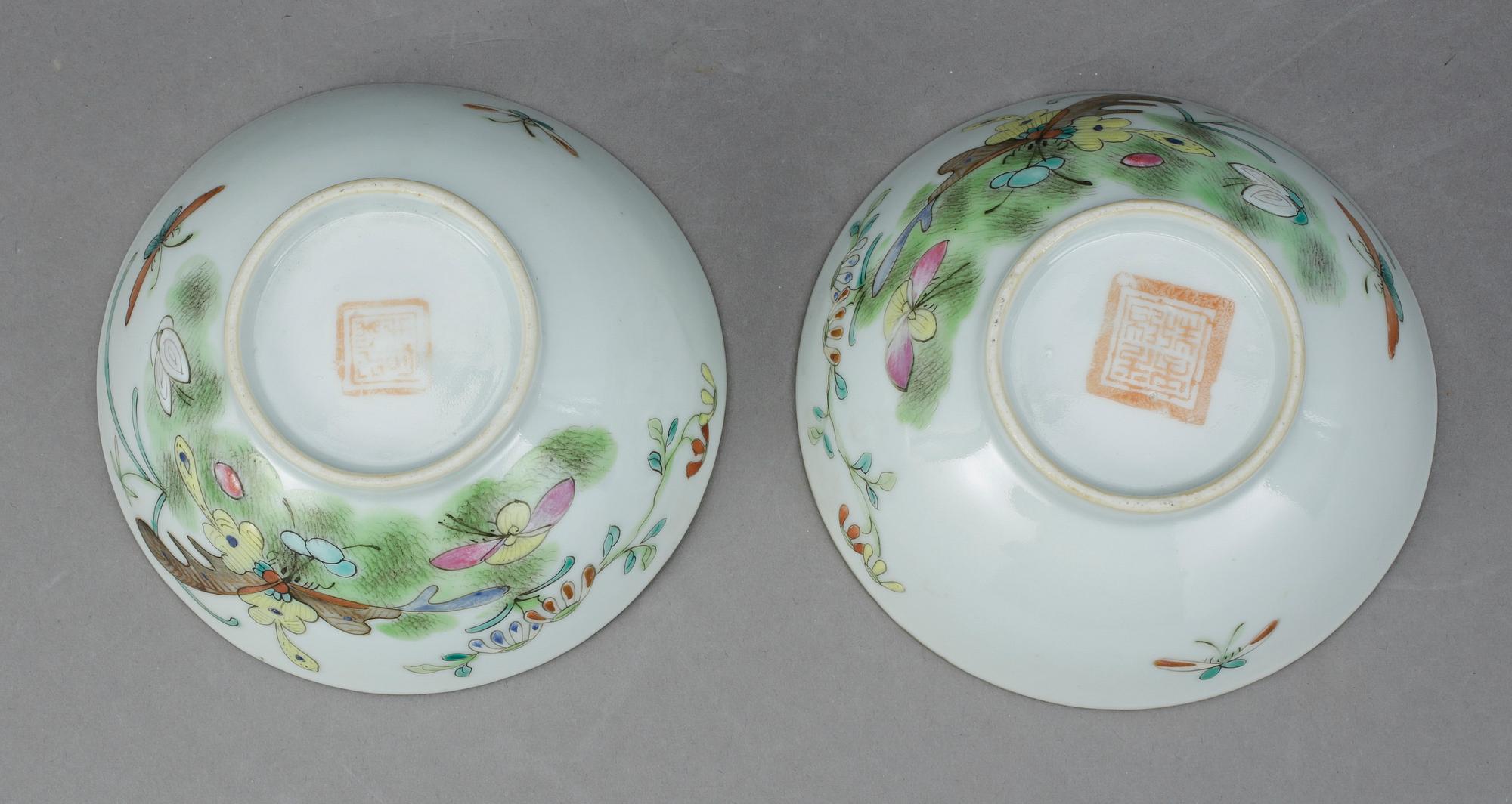 SKÅLAR, 1 par, porslin, Kina, 1900-tal.