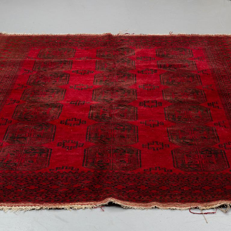 MATTA, Old Afghan, ca 275 x 230 cm.