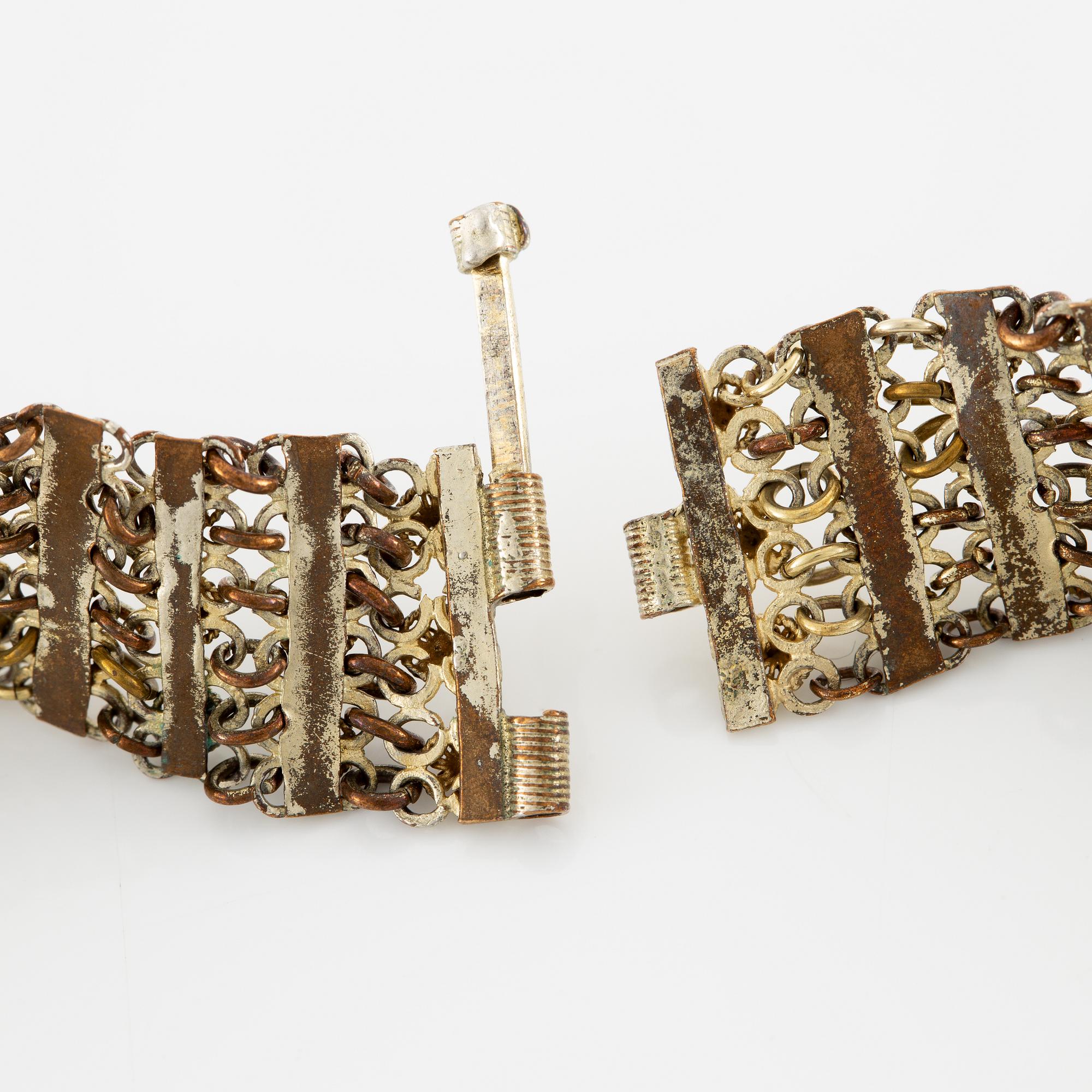 Necklace, along with two pairs of earrings, filigree work, brass-coloured metal.