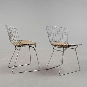 STOLAR, ett par, "Sidechair", design Harry Bertoia, 1960-tal.