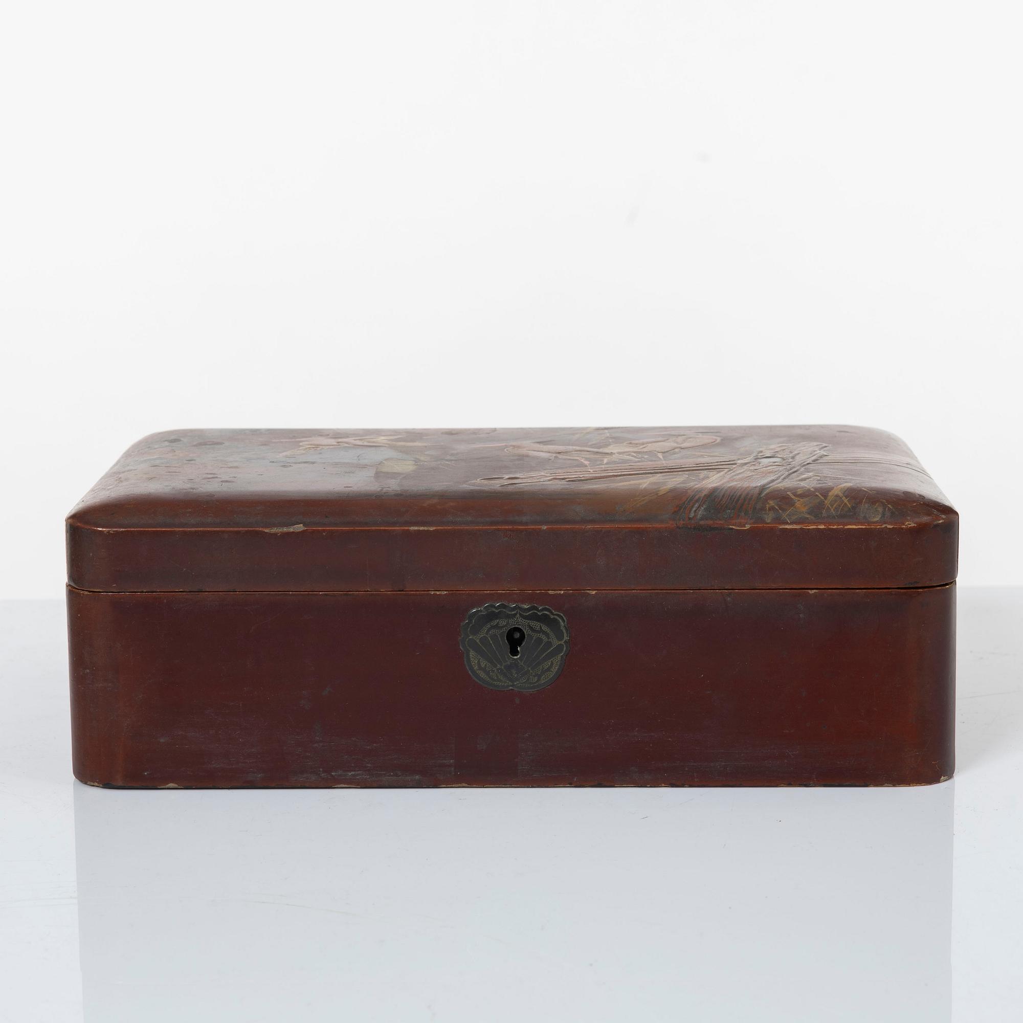 Schatull, två stycken, lack. Omkring 1900.