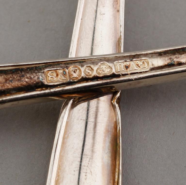 FISKBESTICK, 24 delar, silver, "Viktoria", svenska stämplar, 1940-tal. Vikt ca 1145 gram.