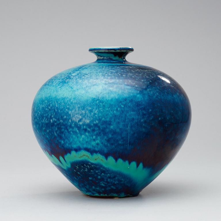 A Berndt Friberg stoneware vase, Gustavsberg Studio 1978.