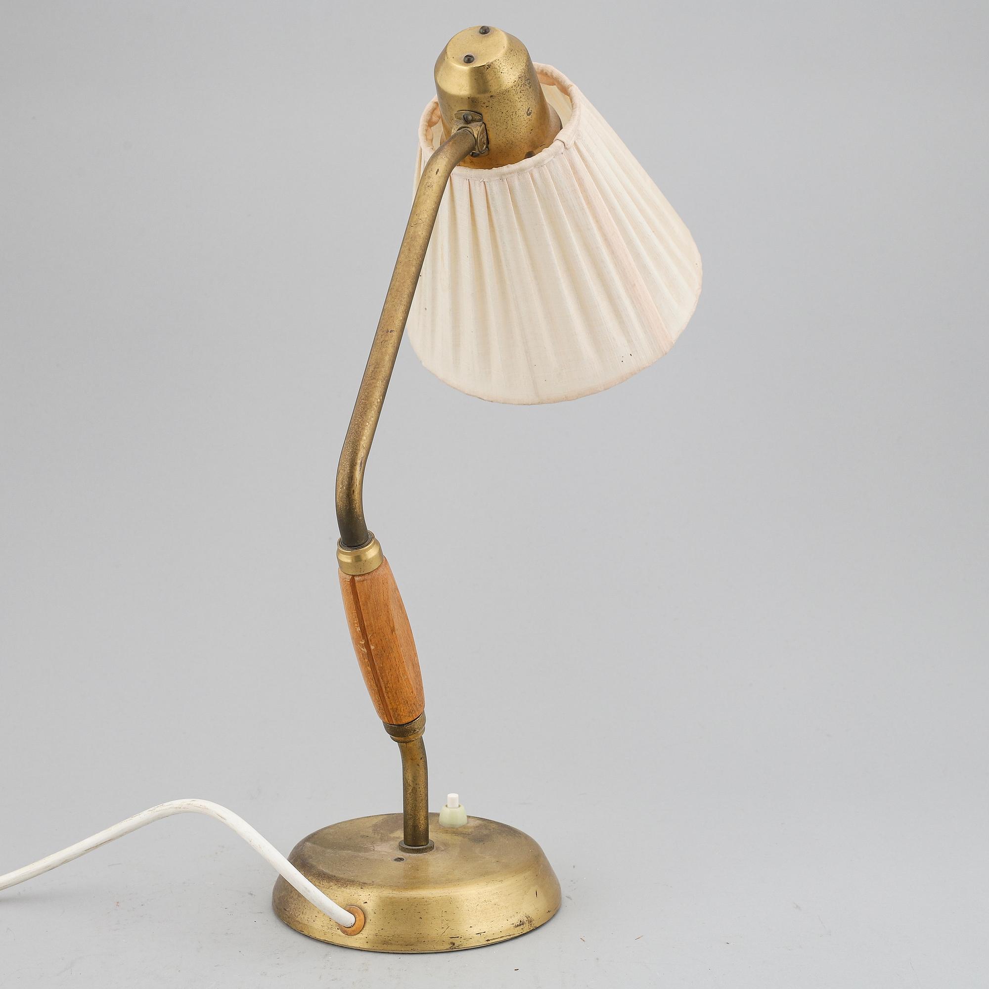 A late 20th Century table light.