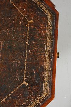 BORD, sk Drumtable, 1900-talets första hälft.