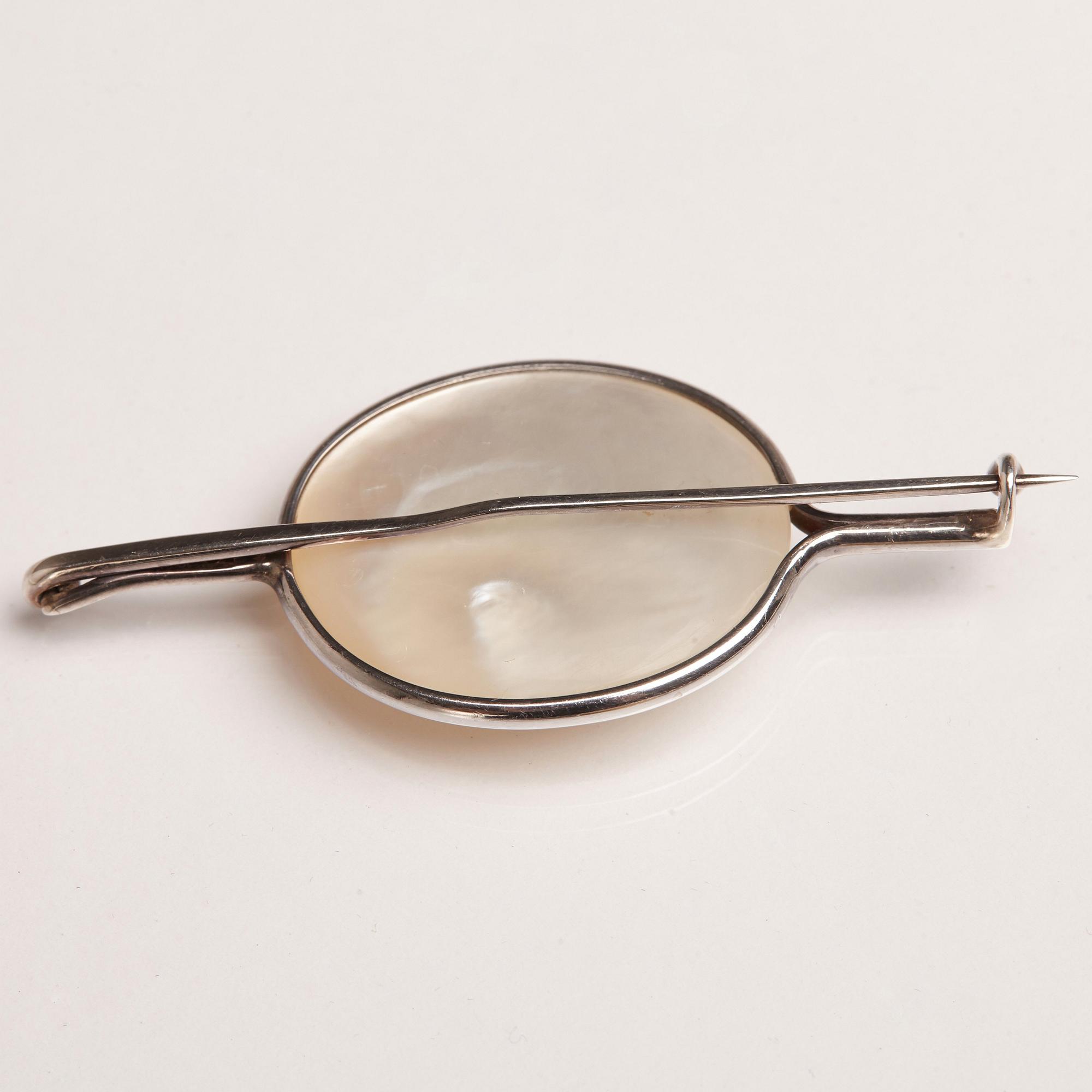 Vivianna Torun Bülow-Hübe, a sterling silver and mother of pearl necklace and brooch, executed in her own workshop, 1970-80's.