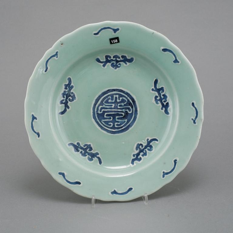 SKÅLFAT, porslin, Kina, 1800-tal.
