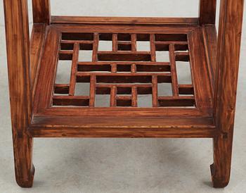 A blond hardwood table, late Qing dynasty (1644-1912).