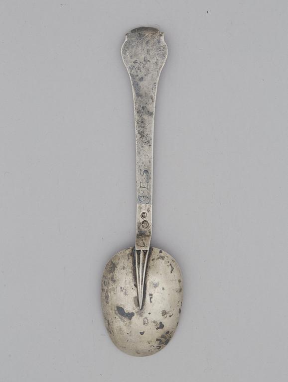 A Swedish 17th century silver rat-tail spoon, mark of Christoffer Lindenberg, Stockholm (1668-1674).