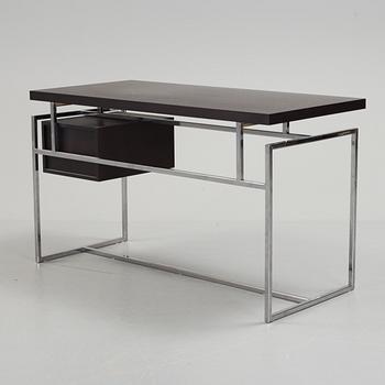 A "Papiro" desk by Walter Selva and Augusto Mandelli, Porada, Italy.