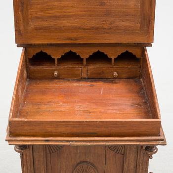 A DAVENPORT WRITING DESK, later part of the 20th century.