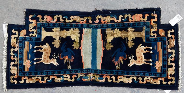 SADELTÄCKE, semiantik, Kina. Ca 121x56 cm.