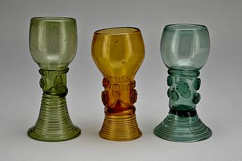 REMMARE, 3 st,  glas, trol 1700-tal.