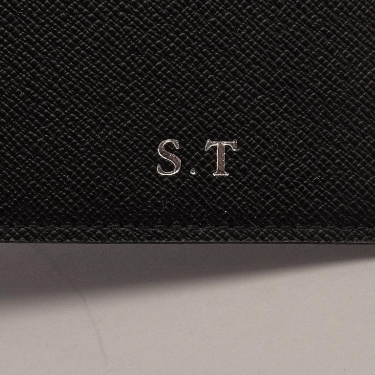 AGENDA,"Medium Ring Agenda Cover", Louis Vuitton.