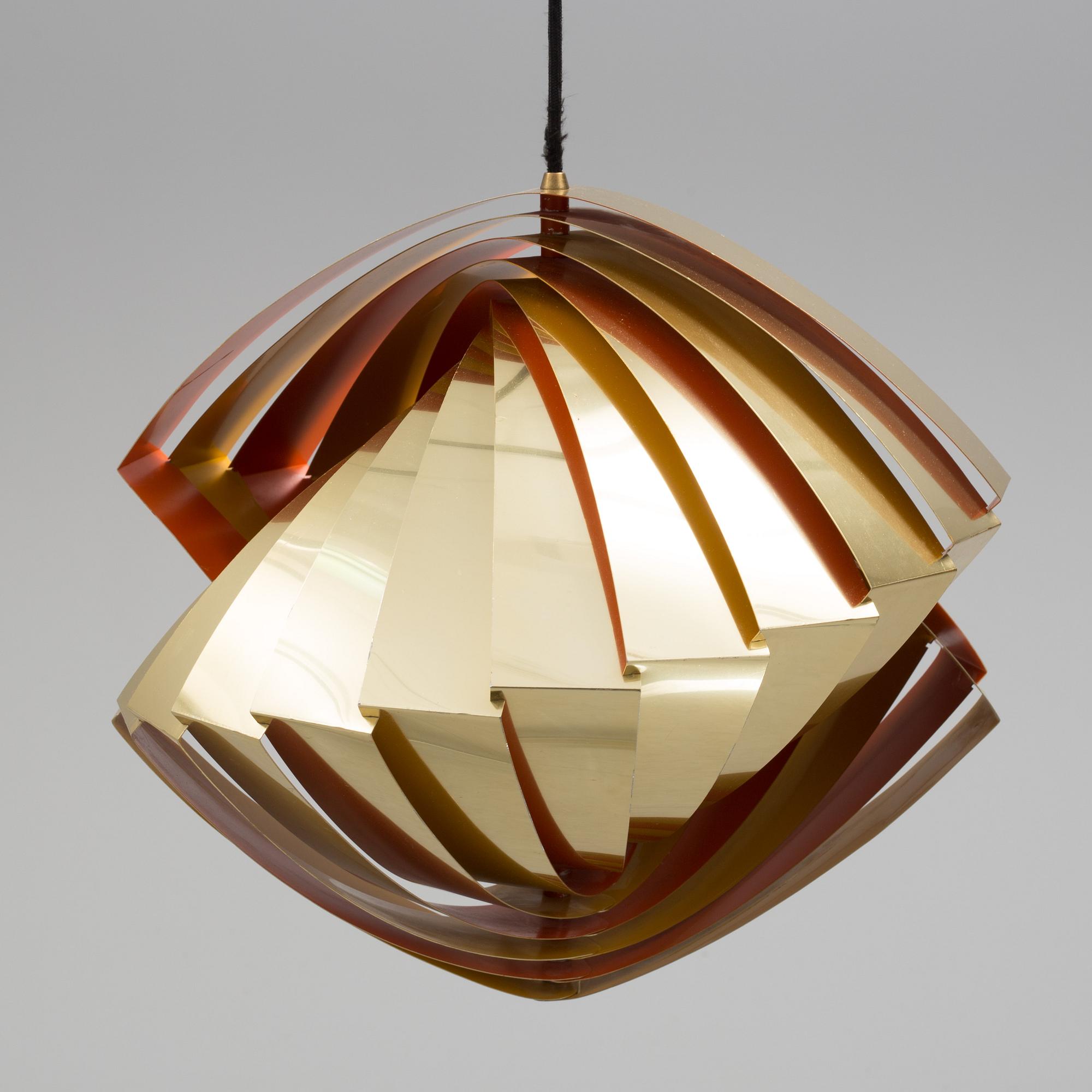 LOUIS WEISDORF, takarmatur, "Konkylie", sk. Tivolilampa, formgiven för Lyfa, 1968.