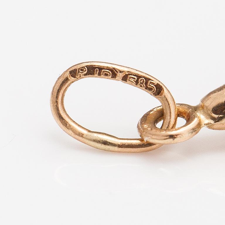 Two 14K gold pendants one with a diamond ca. 0.0025 ct.