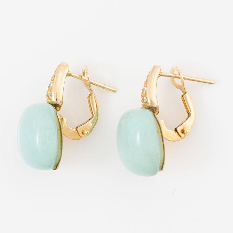 Earrings, 18K gold with turquoise and brilliant-cut diamonds.