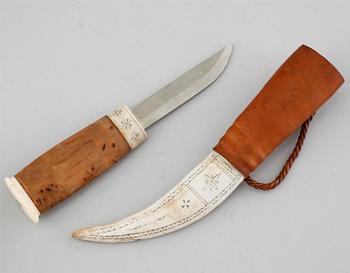 Four Sami handicraft / Duodji pieces, 20th century.