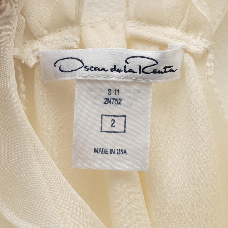 Oscar de la Renta, a silk top, size 2.