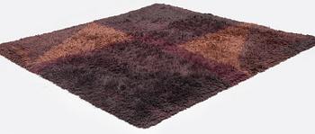 Timo Sarpaneva, a carpet, 'D-4', knotted pile, c 197 x 201 cm, Villayhtymä Oy - Uniwool Ltd.