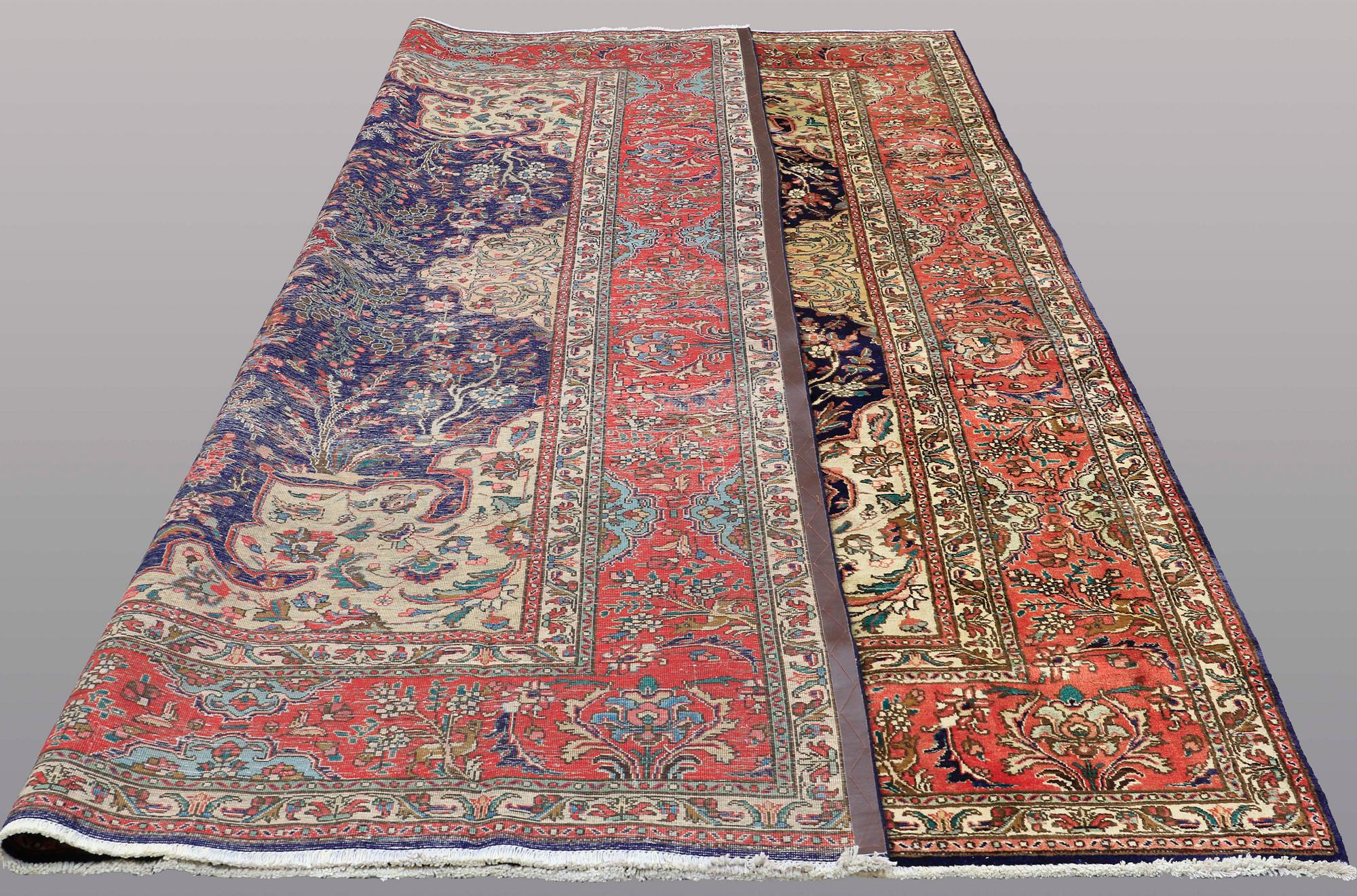 MATTO, Tabriz, ca 385 x 300 cm.