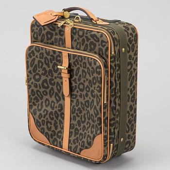 Mulberry, a suitcase.