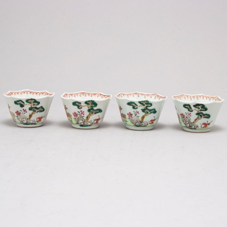 Five (4+1) famille rose and imari cups, Qing dynasty, Qianlong (1736-95).