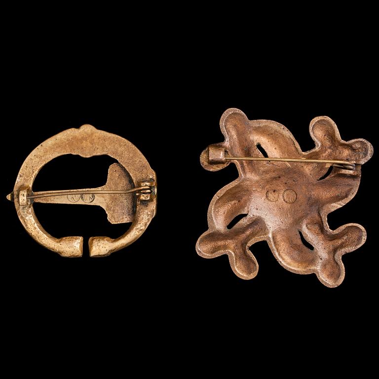 BROSCHER, 2 st, brons, Kalevala Koru, 1900-tal.