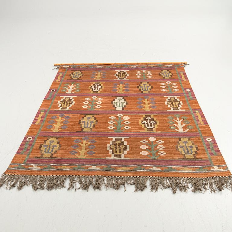 Märta Måås-Fjetterström, drapery, röllakan, "Klosterblomman", approx. 180 x 155 cm, signed MMF.