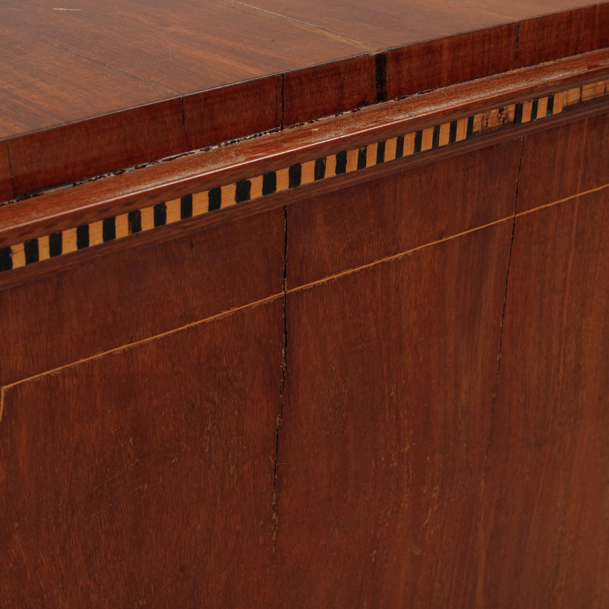 Magnus Samuel Kihlander (verksam 1801-1821), Skrivbyrå, 1800-talets första hälft.