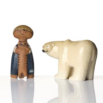 Lisa Larson, figuriner 2 st, stengods, isbjörn ur serie Skansen, samt Pelle ur Larsons ungar, Gustavsberg.