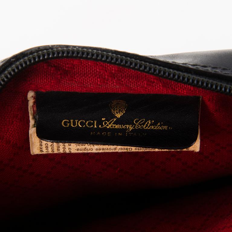 GUCCI, KLÄDÖVERDRAG SAMT VÄSKA, 1980-tal.