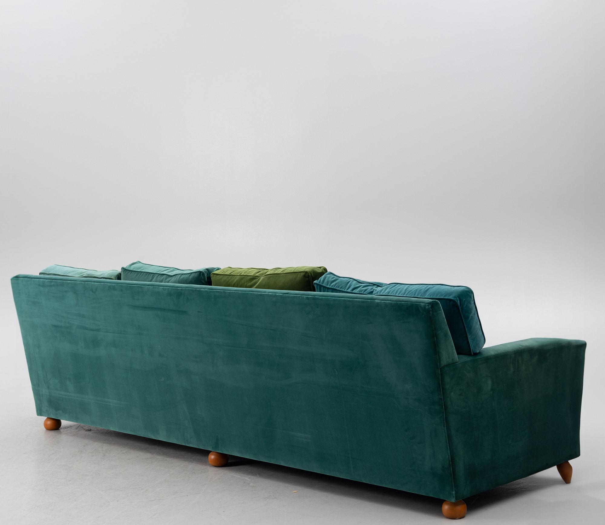 Josef Frank, soffa, "Långsoffan", modell 3031, Firma Svenskt Tenn.