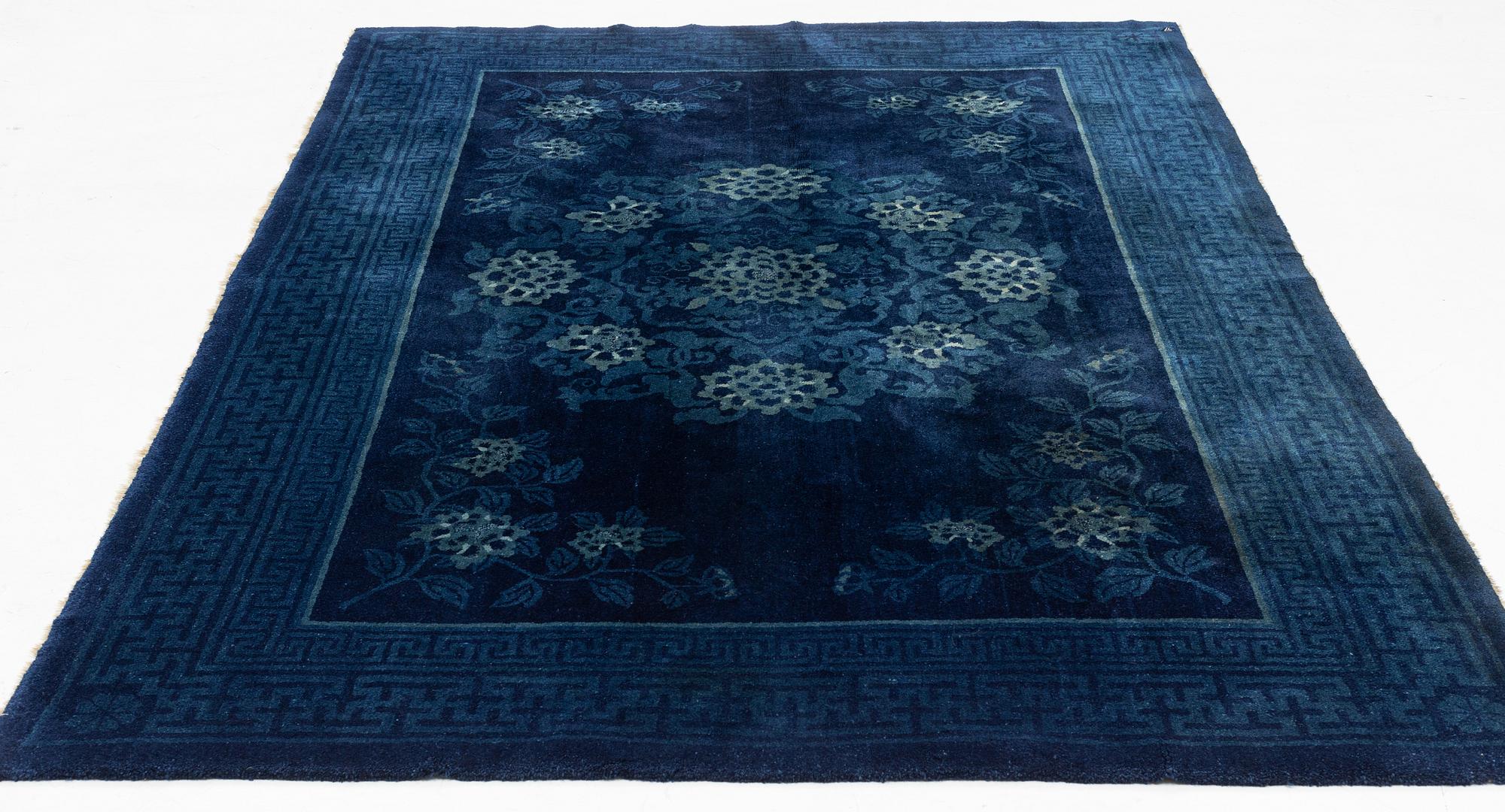 Matta, antik/semiantik Baotou, Kina, ca 265 x 175 cm.