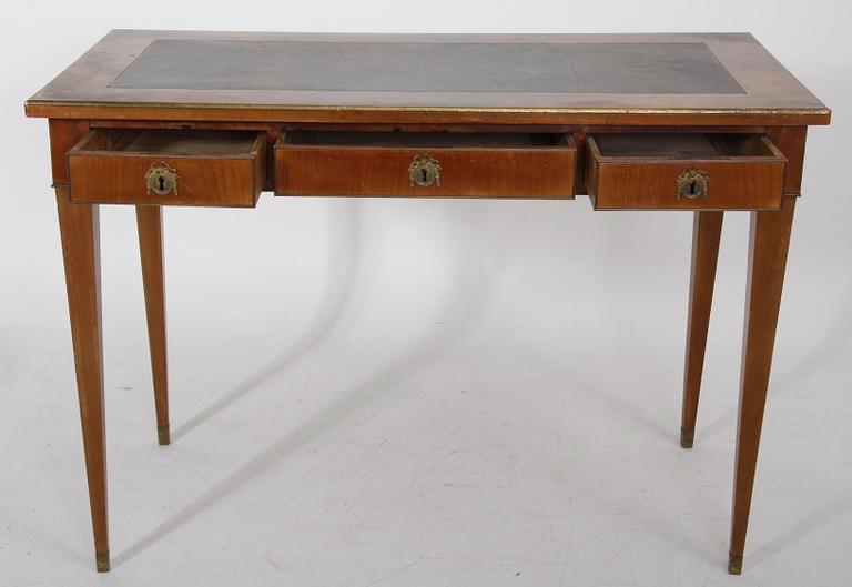 SKRIVBORD, gustaviansk stil. 1800/1900-tal.