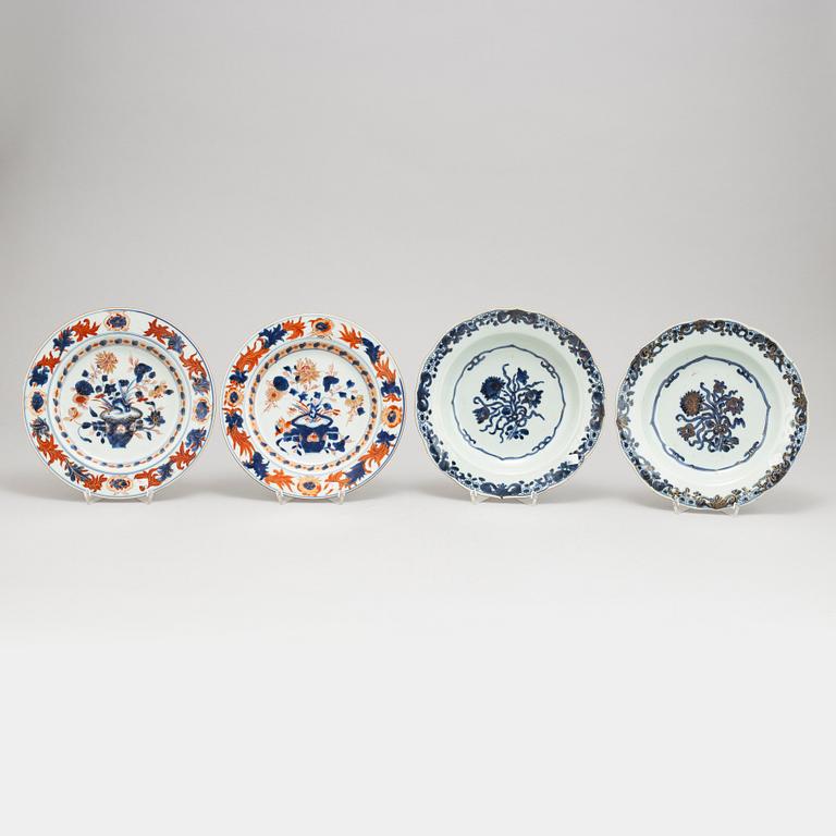 A set with four plates (2+2), Qing dynasty, Qianlong (1736-95).