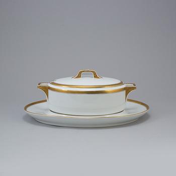 A Rosenthal white and gold art deco porcelain dinner service, 106 parts.