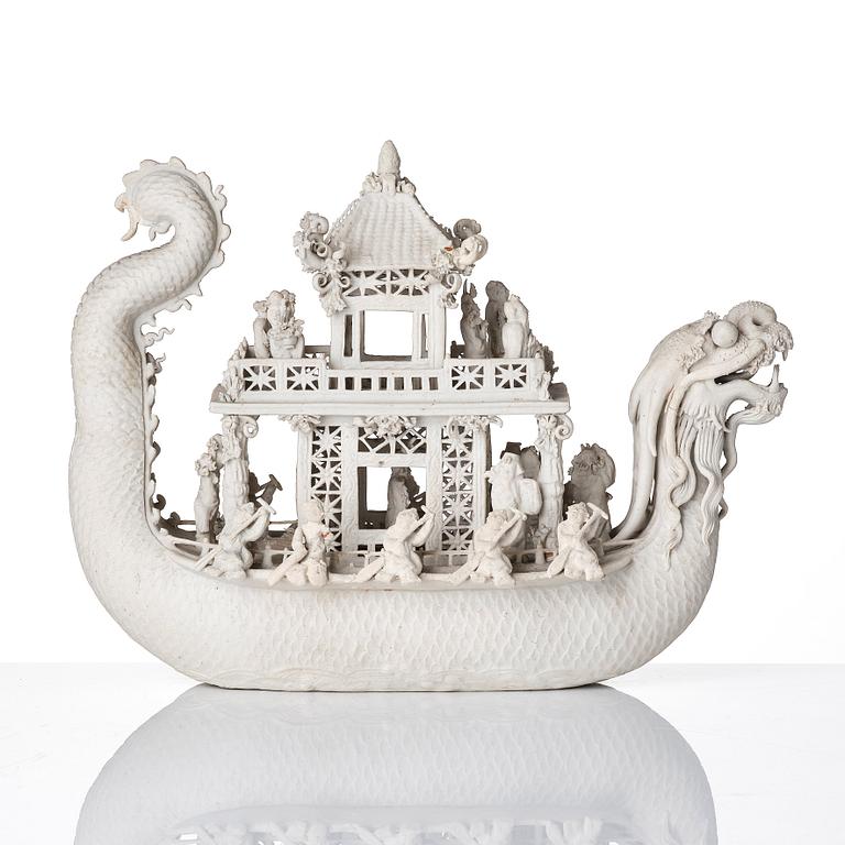 A white biscuit Dragon Boat, Qing dynasty, 19th Century.