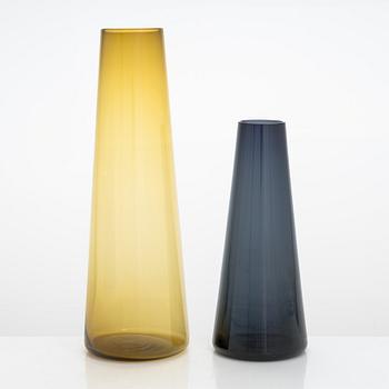 Saara Hopea, a set of five '1404' glass glass vases, SH-series, Nuutajärvi 1950s.